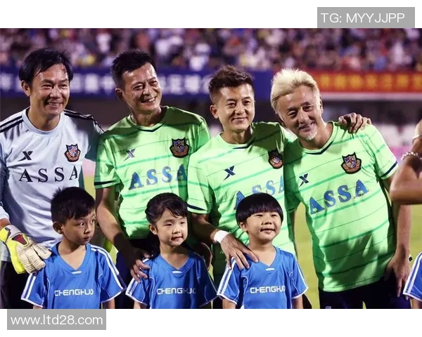 香港足球明星队的荣耀之歌激励着每一个热爱足球的心灵